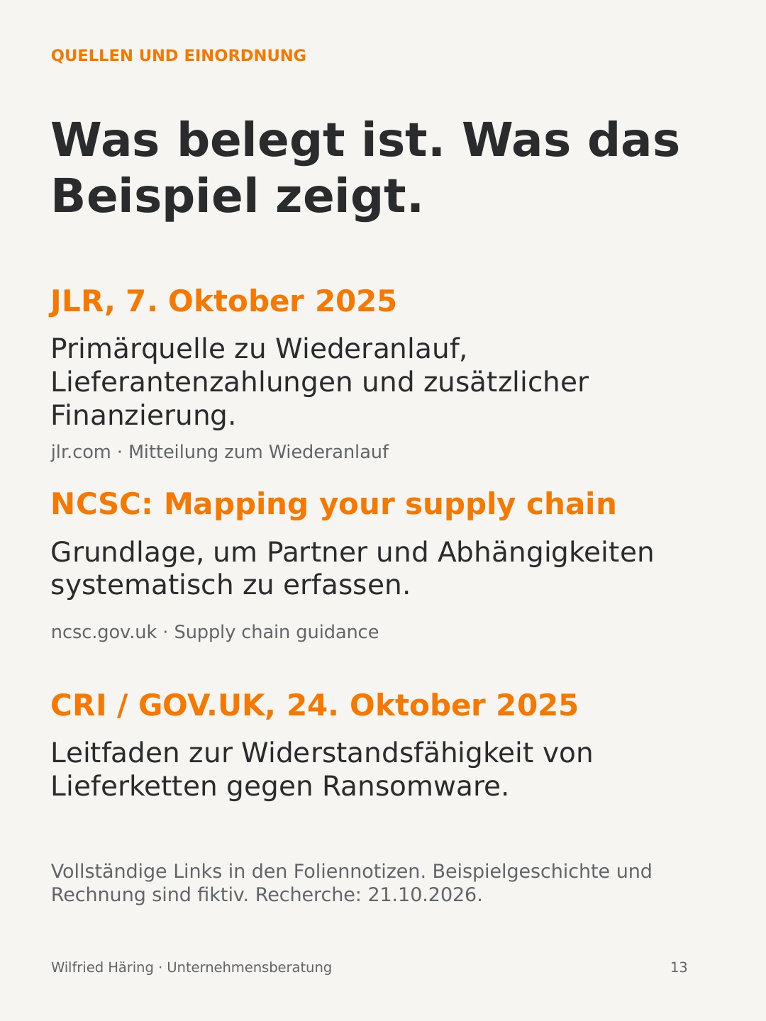 Quellen und Einordnung: JLR, NCSC und GOV.UK. Geschichte und Liquiditätsrechnung sind fiktiv.